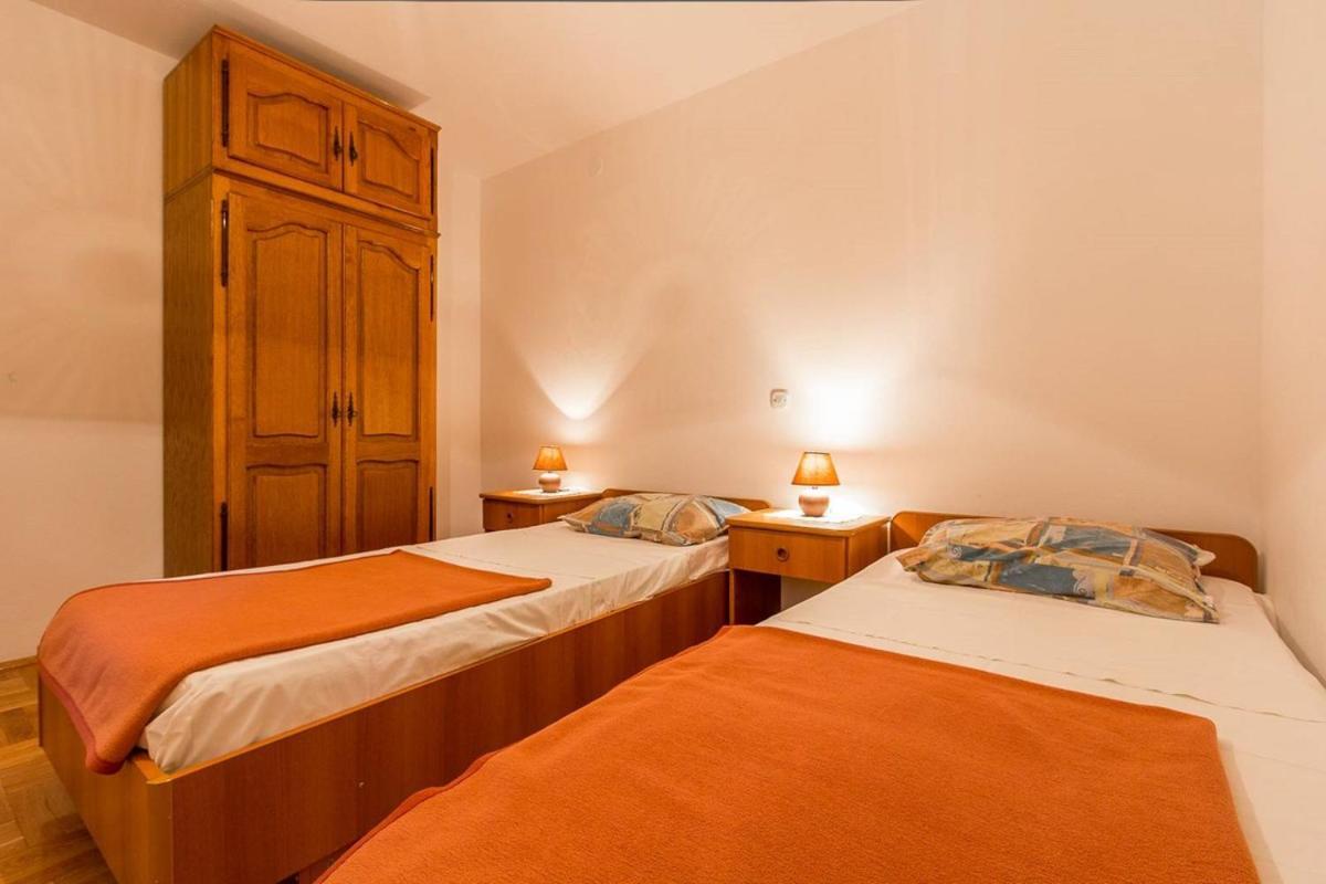 Apartments Pradolando Pula Exterior photo