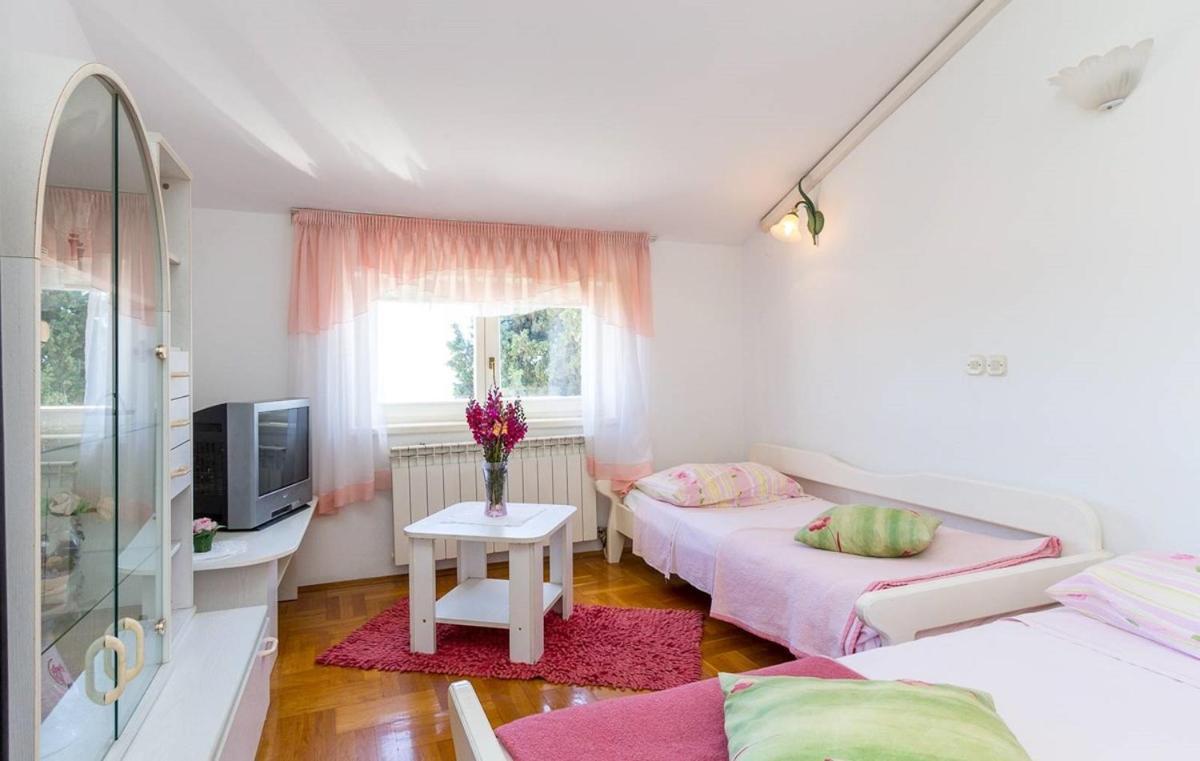 Apartments Pradolando Pula Exterior photo